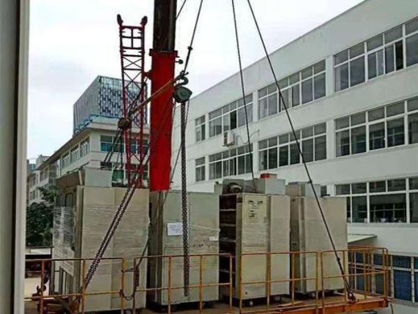 滨城区吊车出租电话_小型吊车的保养是非常有必要